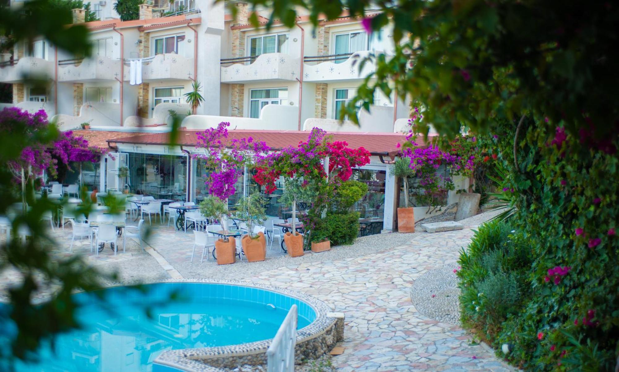 Bougainville Bay Apartments Саранде Екстериор снимка