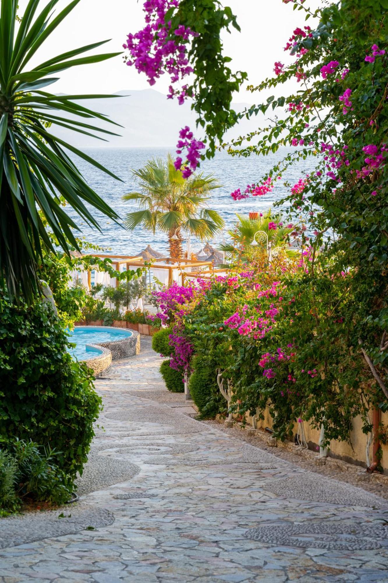 Bougainville Bay Apartments Саранде Екстериор снимка