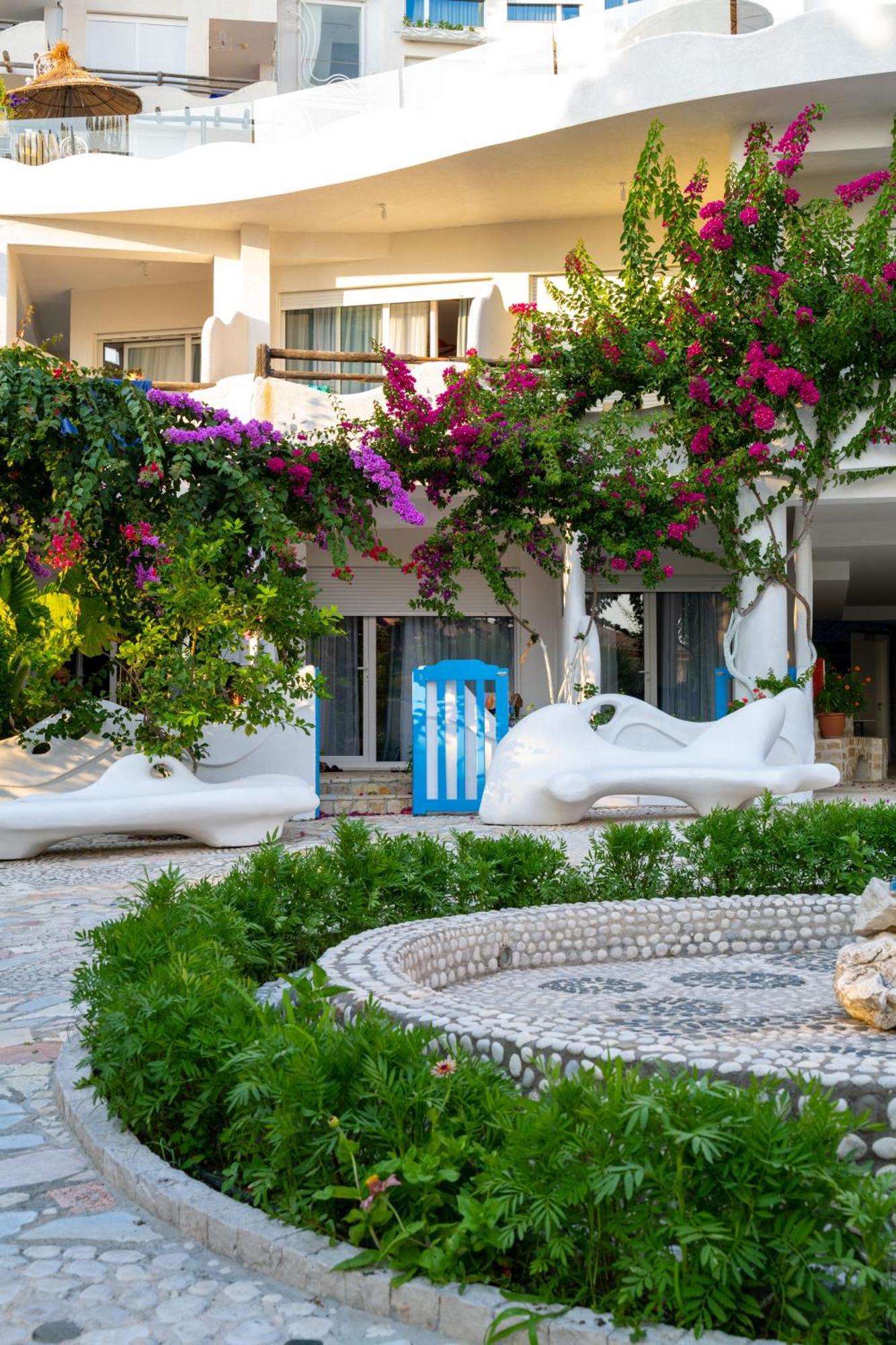 Bougainville Bay Apartments Саранде Екстериор снимка